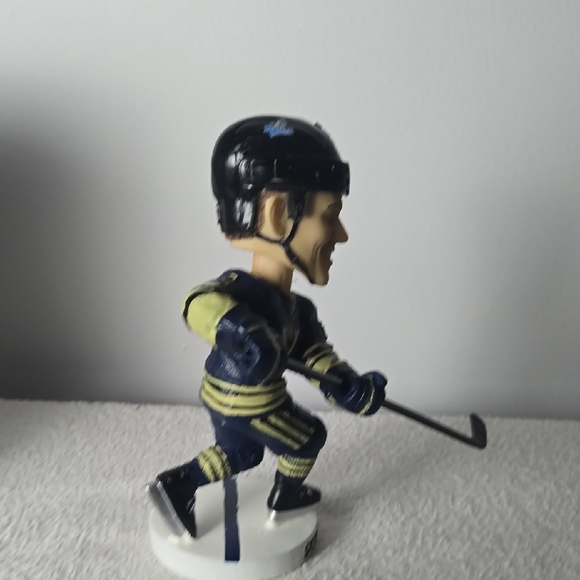 Scott Walford Limited Edition Bobblehead - Picture 5 of 11